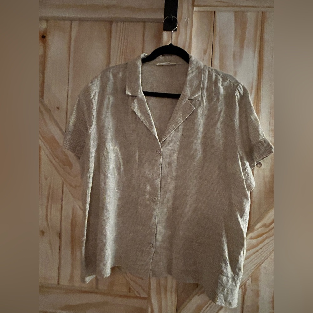 Everlane notch shirt in linen